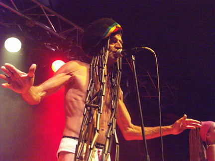 Photo 30 sur 101, Raoul Petite