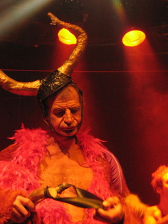 Photo 22 sur 101, Raoul Petite
