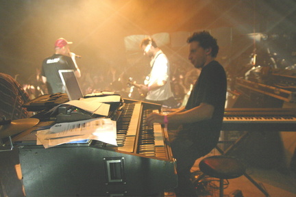 Photo 23 sur 64, Concert du 26 Aout 2005 au Fort Saint Père