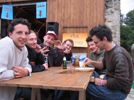 Photo 77 sur 134, Le public Sing Sing 24 aout 2005