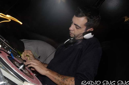 Photo 17 sur 42, Concert du 23 Octobre, avec Oshen, Bertrand Belin, Ludovic Normand, Tiken Jah Fakoly