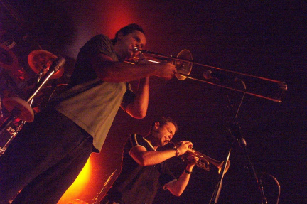 Photo 18 sur 91, Concert Groundation 02/07/06