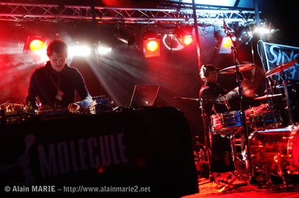 Photo 7 sur 9, MOLECULE