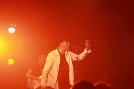 Photo 36 sur 69, HK et les Saltimbanks