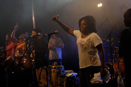Photo 99 sur 107, Frehel 2011 Nina Attal, Groundation