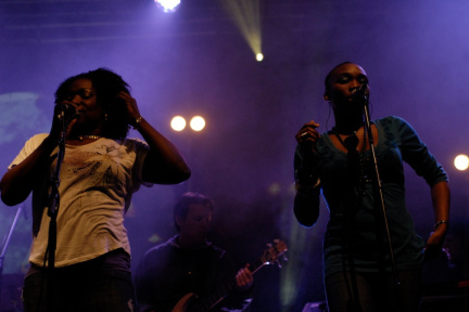 Photo 77 sur 107, Frehel 2011 Nina Attal, Groundation