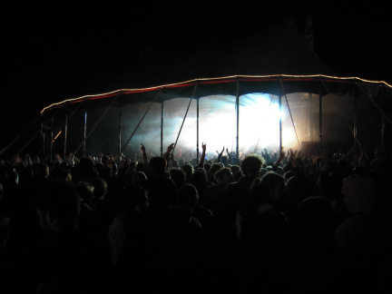Photo 16 sur 107, Frehel 2011 Nina Attal, Groundation