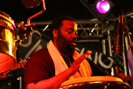 Photo 30 sur 78, 31 Juillet 2012 : GRUPO FANTASMA