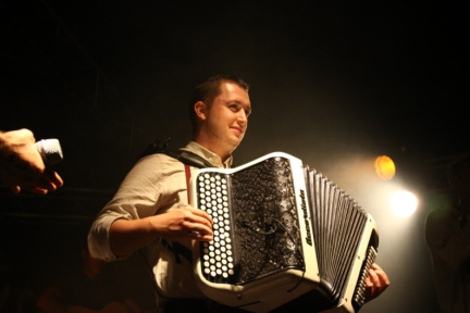 Photo 21 sur 69, HK & Les Saltimbanks le 24 aout 2012