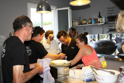 Photo 3 sur 3, Bénévoles