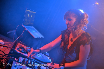 Photo 52 sur 70, Miss Blue