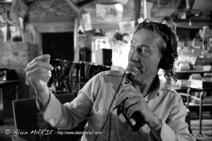 Photo 17 sur 32, Interview